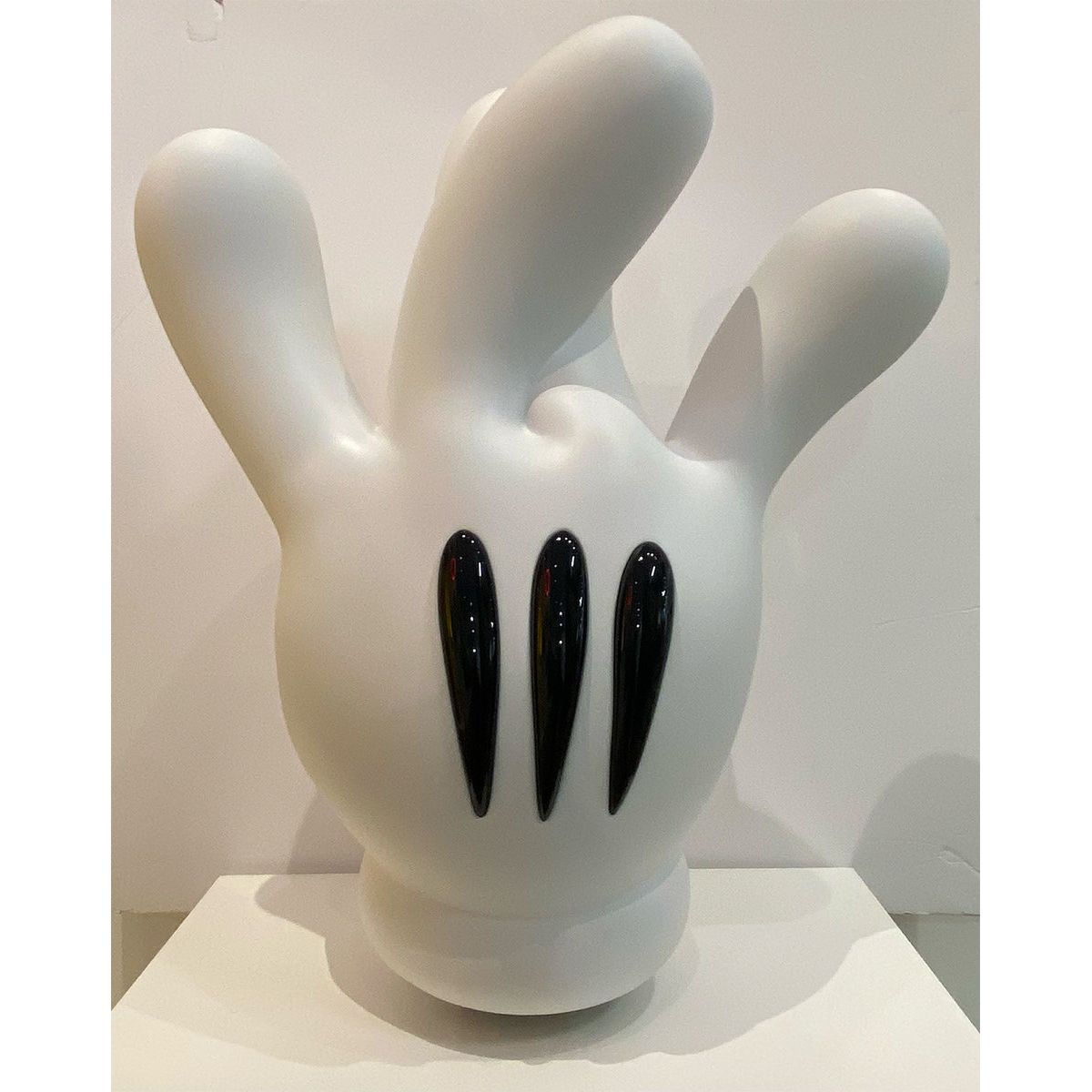 The W Hand